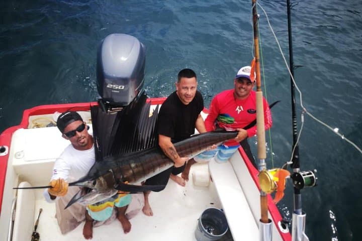 Full Day Sport Fishing. Private Tour from San Jose 2
