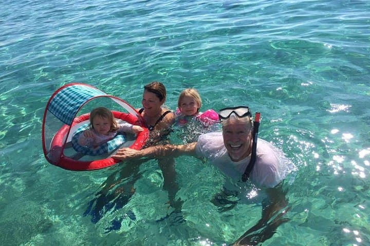 Private Fishing Tour in Yacht Playa del Carmen 5