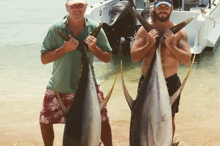 GOLDEN WAVE 3 - IGFA Captain Vic - Blue Marlin Fishing 5