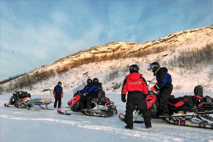 Snowmobile Safari with Ice Fishing 4