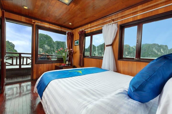 Halong bay boutique cruise 2 days trip: Kayaking, swimming & caving tours 2