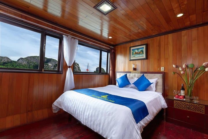 Halong bay boutique cruise 2 days trip: Kayaking, swimming & caving tours 5