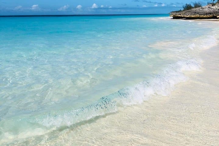 Private Snorkeling or Fishing in Nassau - 55ft Cocorijo 3