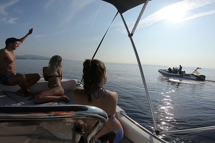 Rent a Boat without license in Barcelona 5