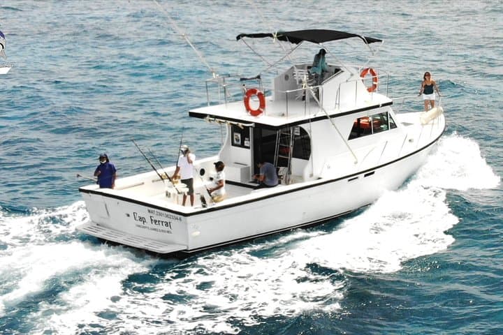 Private fishing charter Boat 48ft 12 pax Good Marlin and Sailfish 5