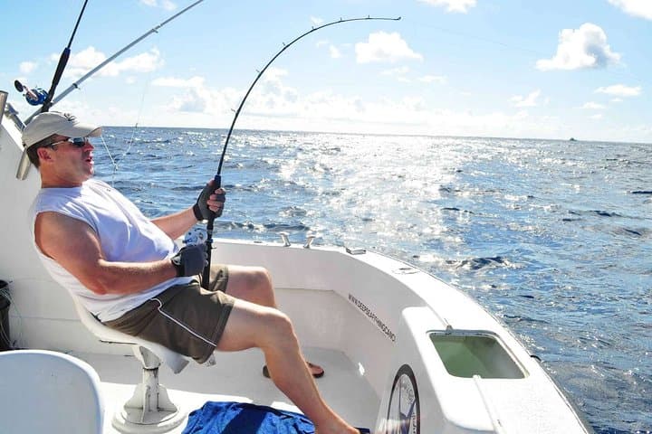 Sport Fishing at the Caribbean Sea. Enjoy an amazing time with friends & family 3