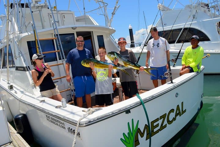 Sport Fishing at the Caribbean Sea. Enjoy an amazing time with friends & family 4