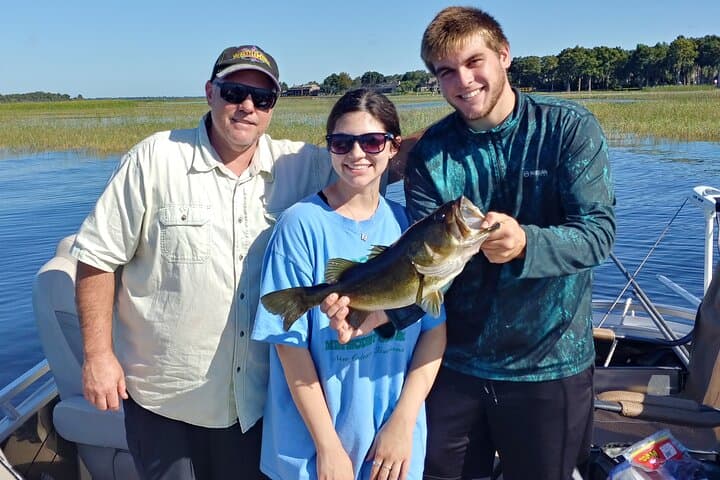 Private Pontoon Fishing Charter on Lake Tohopekaliga in FL 4