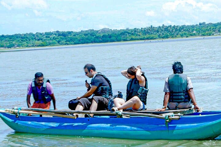 Lagoon Fishing from Negombo 4