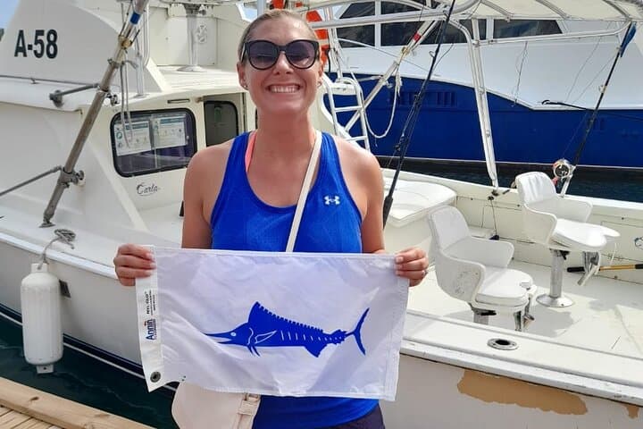 Private Afternoon Fishing Charter in Aruba 3