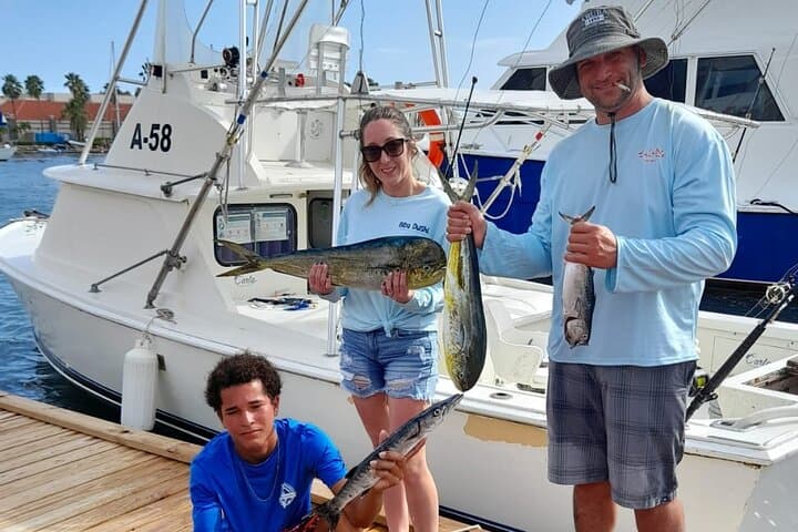 Private Afternoon Fishing Charter in Aruba 4