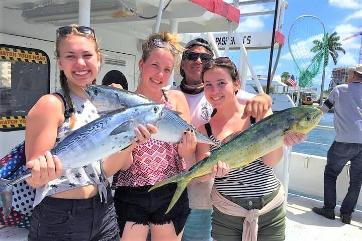 4-Hour Day or Night-Time Reef Bottom Fishing Charter in Fort Lauderdale 2