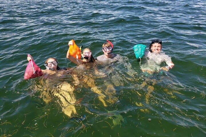 Private Scalloping Charter in Crystal River – Dive for Treasure