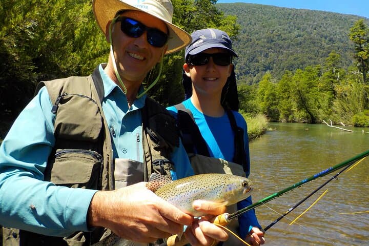 Half day: Initiation in fly fishing in Villa La Angostura 3