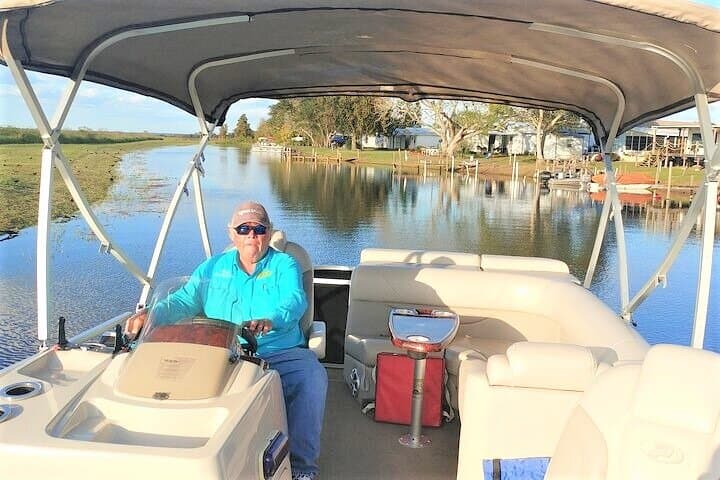 Private Pontoon Fishing Charter on Lake Tohopekaliga in FL 2