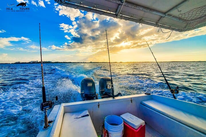 Private Inshore Fishing Experience in Isla Mujeres and Cancún 4