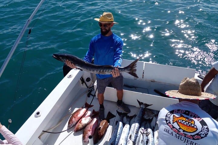 Private fishing charter Bertram 31ft 6 pax max if you don't fish you don't pay 4