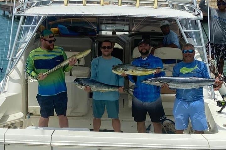 Fishing And Eating Straight From The Sea ( SAONA ISLAND AND PALMILLA) 5