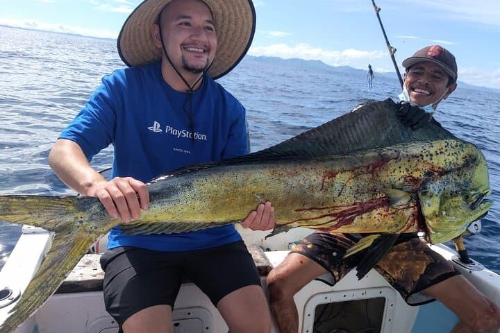 Full day offshore sport fishing in Coco beach, Guanacaste 3