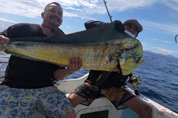 Full day offshore sport fishing in Coco beach, Guanacaste 5