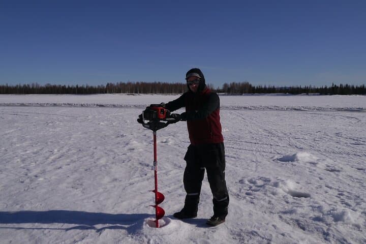 Half-Day Ice Fishing Excursion in Fairbanks 2