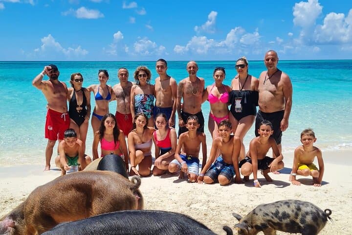 Private 8 Hour (Full Day) Fishing Charter in Nassau