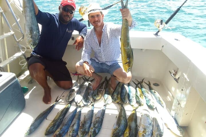  FISHING PRO CHARTERS - Boat Excursion – Mar-Quesa 2