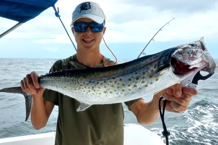 Uvita Full-Day Deep Sea Fishing Tour-Big Catches & Ocean Thrills 3