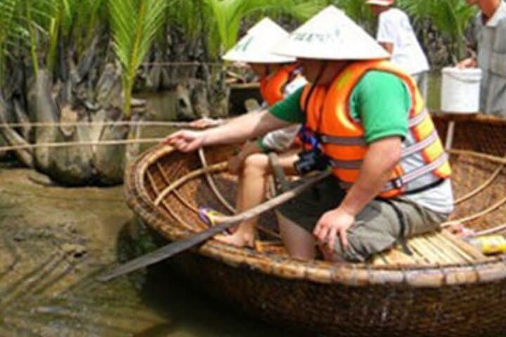 Basket Boat in Hoi An( visit water coconut forest,Crab fishing ) 5