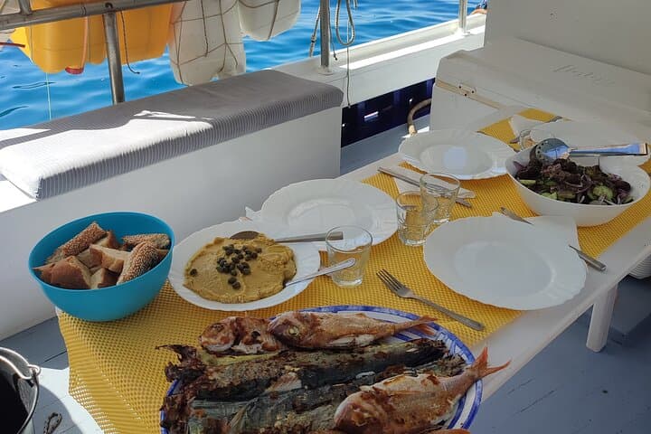 Full-Day Fishing and Boating Experience in Hydra 2