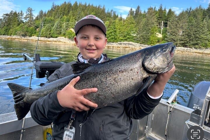 Private Ketchikan Halibut and Salmon Fishing Charter 5