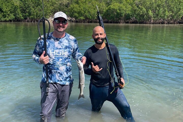 Experience Spearfishing in Miami with a Guide 4