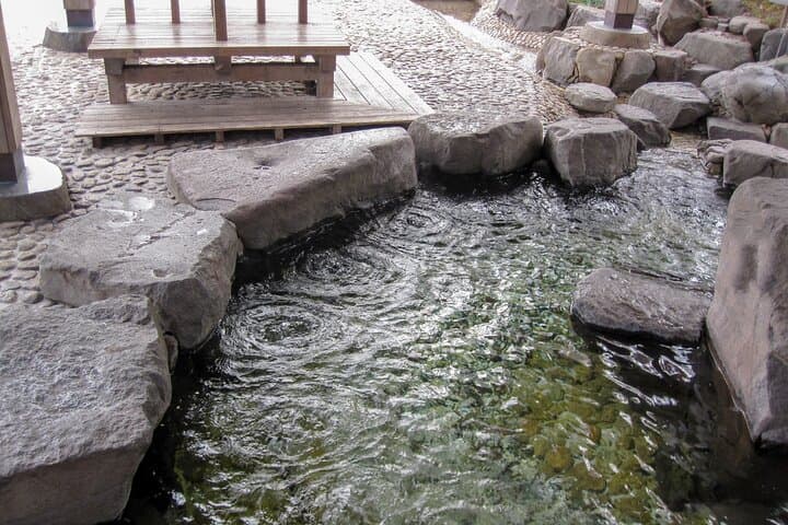 Sapporo Private Sightseeing Tour in Onsen with Special Package 3