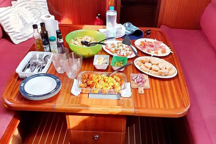Navegación Privada a Vela de Medio Día por la Bahía de Alcudia 3