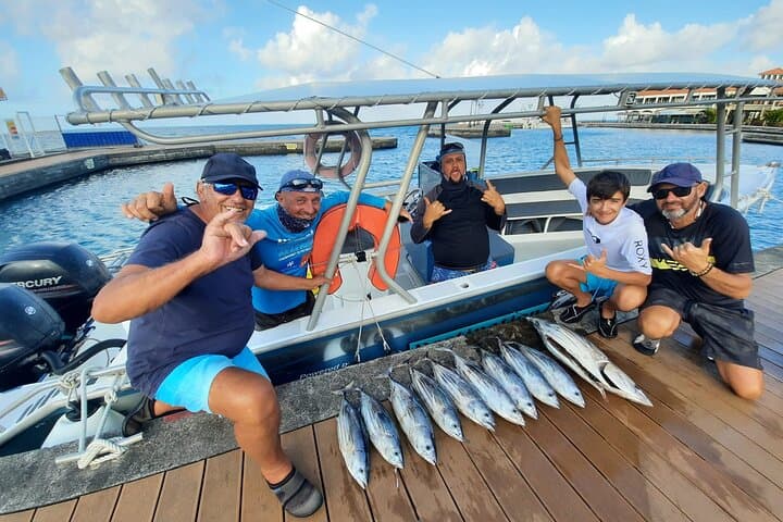 Private Big Game Fishing Tour in Raiatea 2