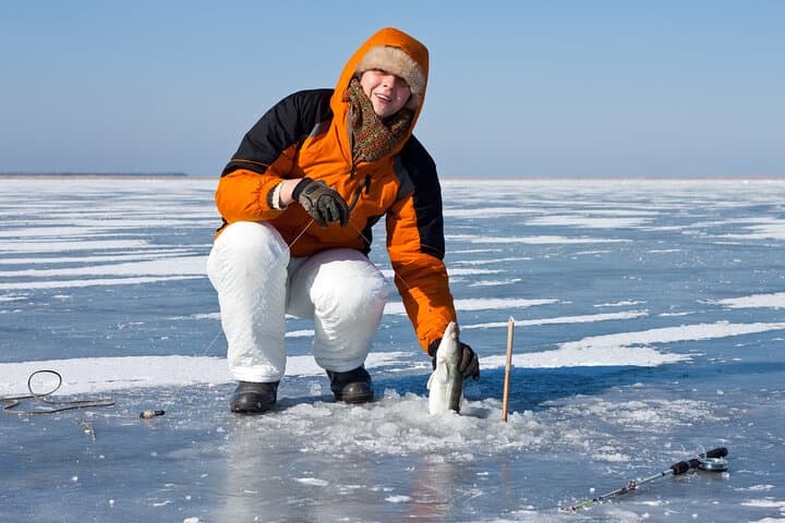 Ice Fishing in the Arctic 4