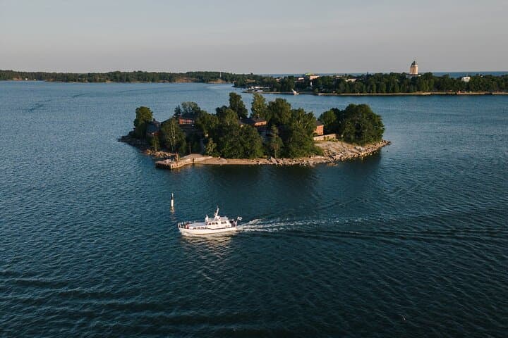 3 Hours Private Sauna Cruise in Helsinki 5