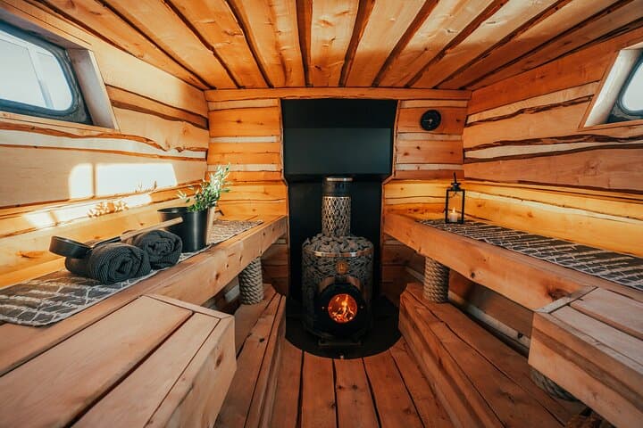 3 Hours Private Sauna Cruise in Helsinki 4