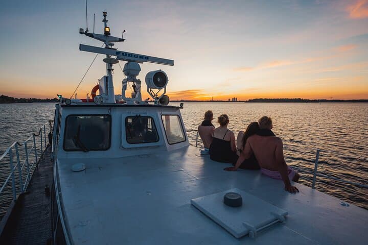 3 Hours Private Sauna Cruise in Helsinki 3