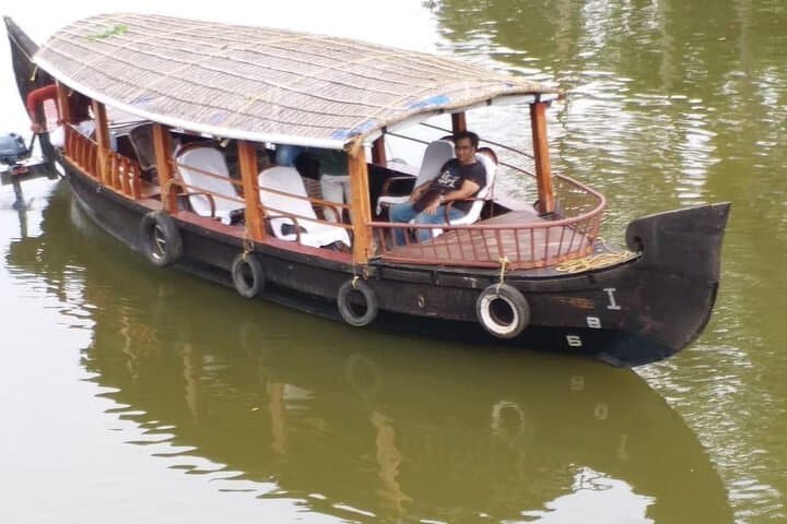 Full Day Canoe Cruise with Village Life and Local Food