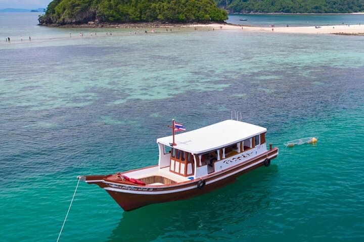 Krabi Private Sunset Cruise on a Luxury Big Boat 3