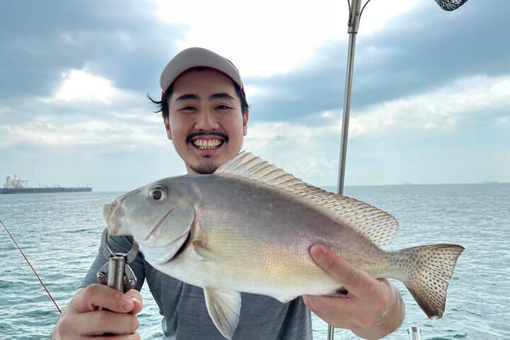 Short Fishing Trip Around Southern Islands of Singapore 5