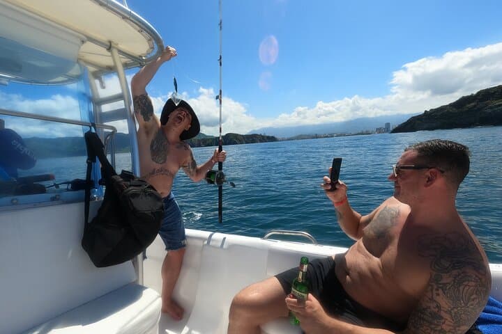 Private Fishing Experience in Santa Marta 5