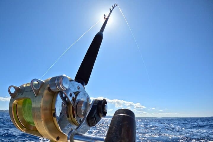 From Onna Village (Maeda Fishing Port)!Minna Island Snorkeling and Trolling Experience | Fully Chartered Boat Plan (6-hour course) 5
