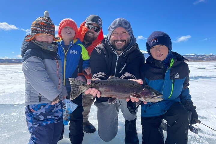 Ice Fishing with South Park Outfitters 3