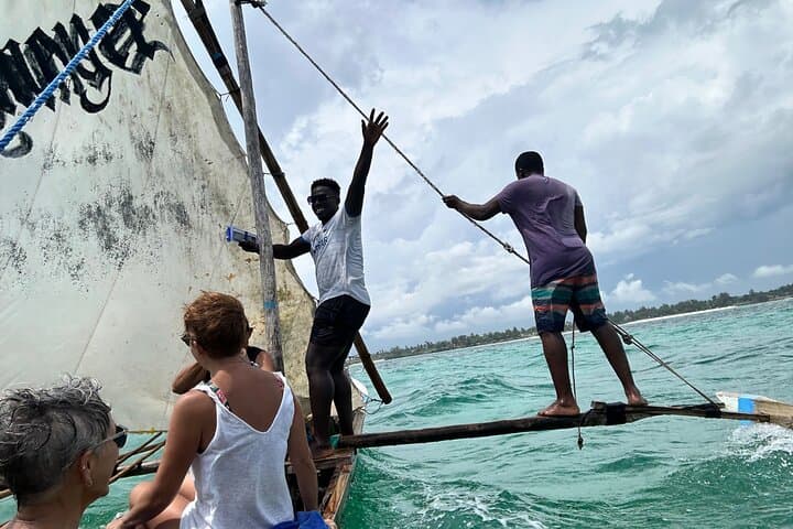 Pongwe Dhow fishing 2