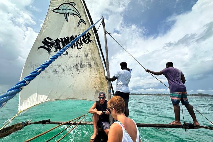 Pongwe Dhow fishing 3