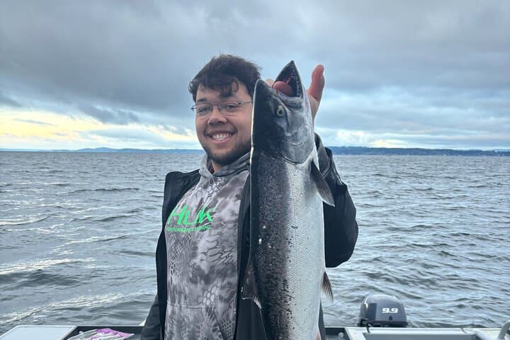 Erleben Sie den Nervenkitzel der Angelcharter im Puget Sound - Photo 2