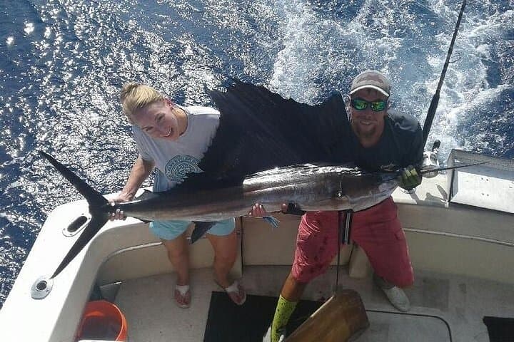 Private Island & Fishing Charters in Key West 37ft Knotty Cowgirl 2