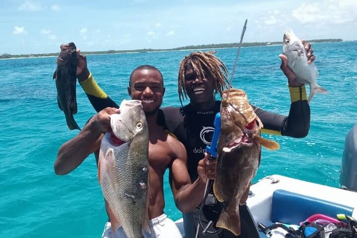 Private Snorkeling And Fishing Activity 4